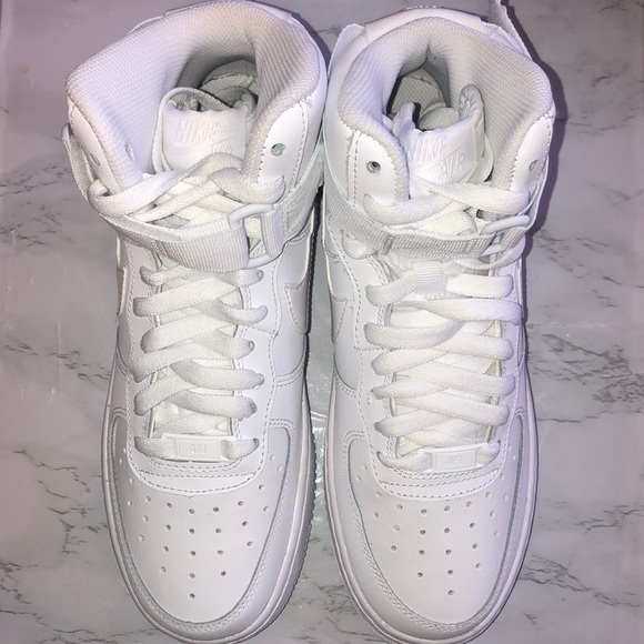 Nike Air Force 1 High (GS) - Picture 2 of 6